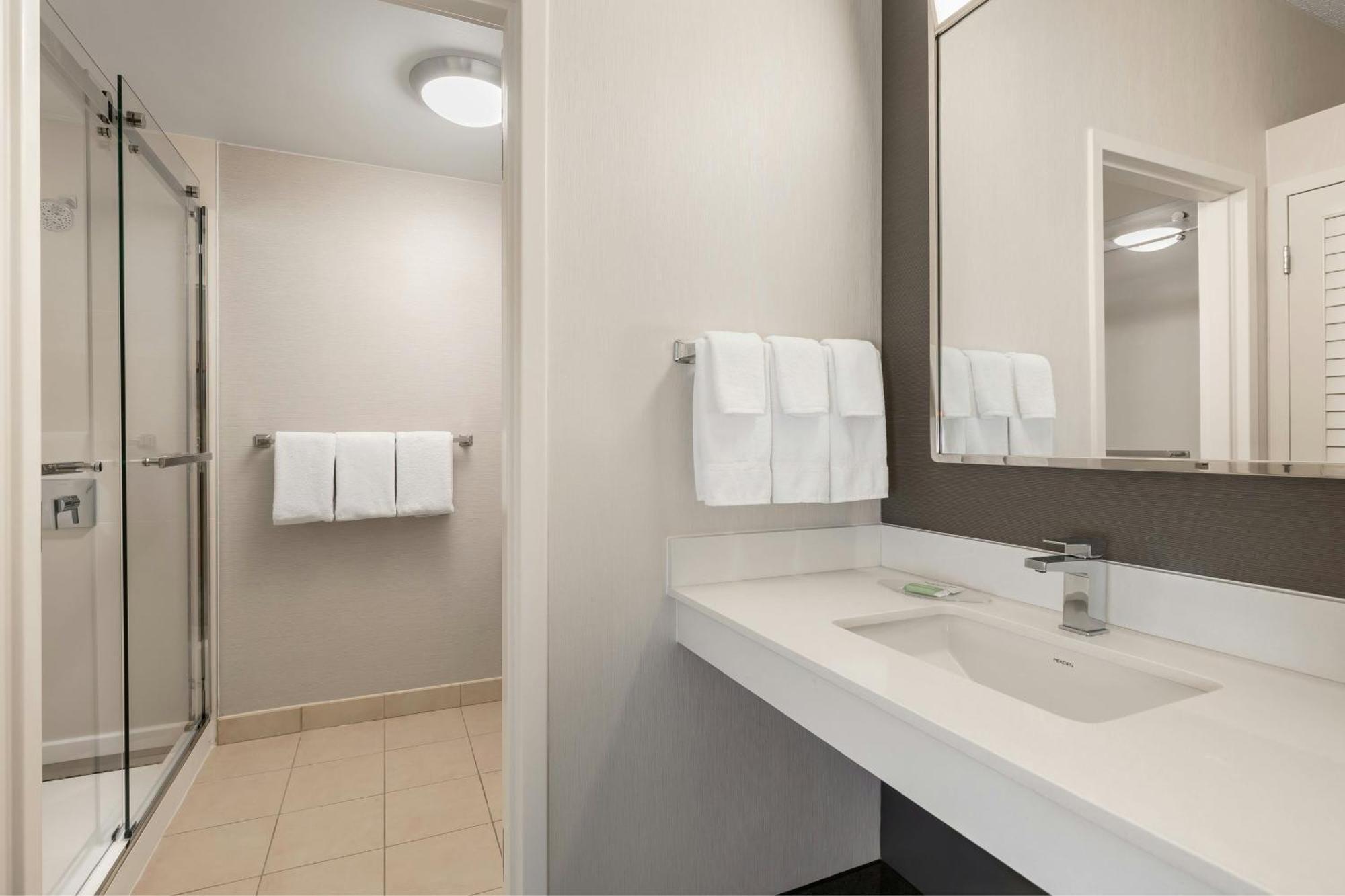 Courtyard By Marriott Minneapolis-St. Paul Airport Mendota Heights Exterior photo