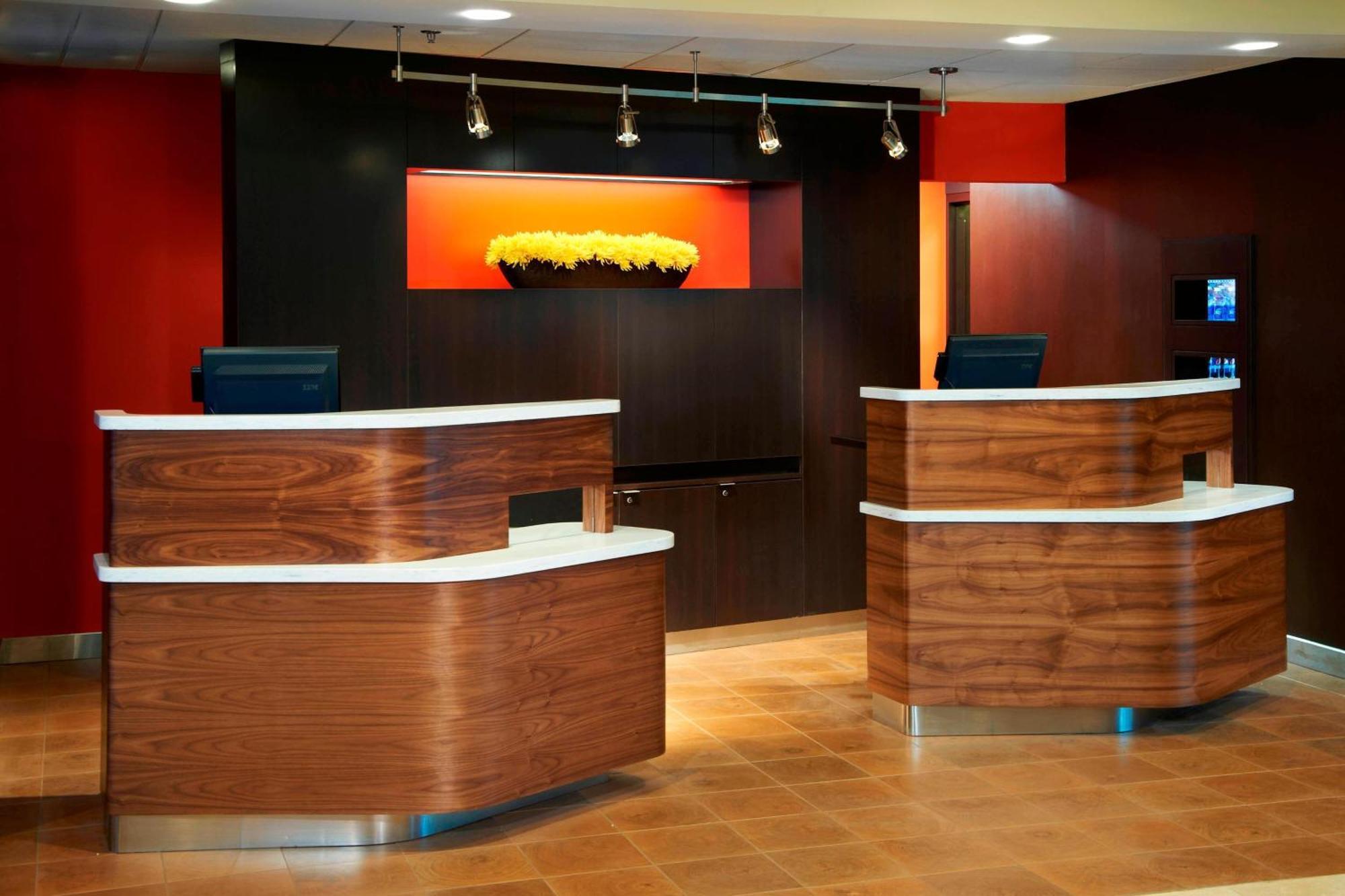 Courtyard By Marriott Minneapolis-St. Paul Airport Mendota Heights Exterior photo