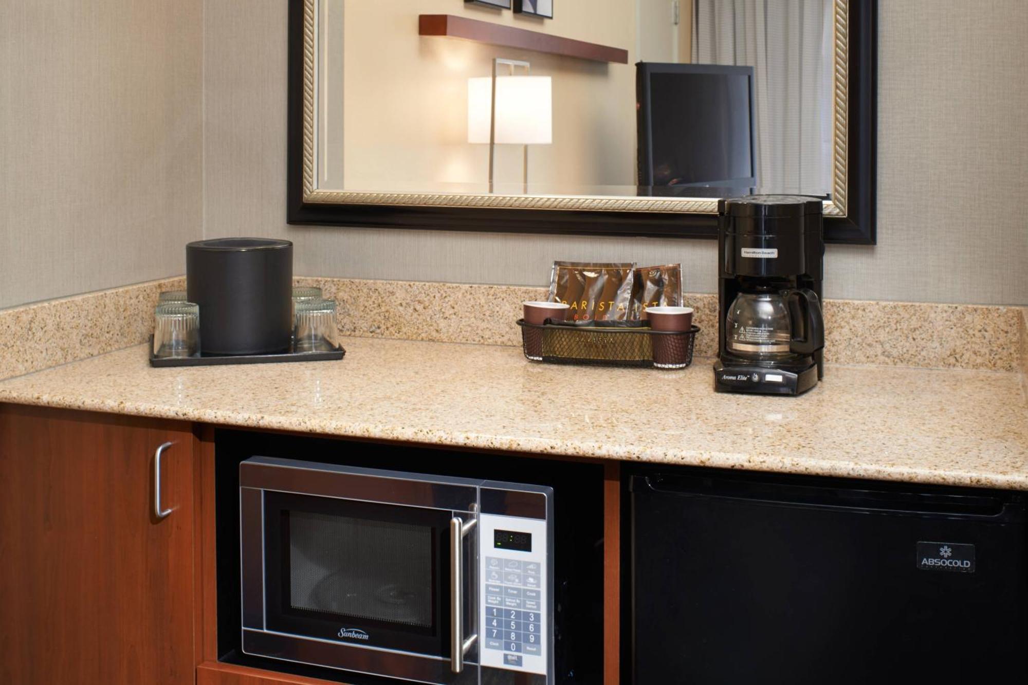 Courtyard By Marriott Minneapolis-St. Paul Airport Mendota Heights Exterior photo