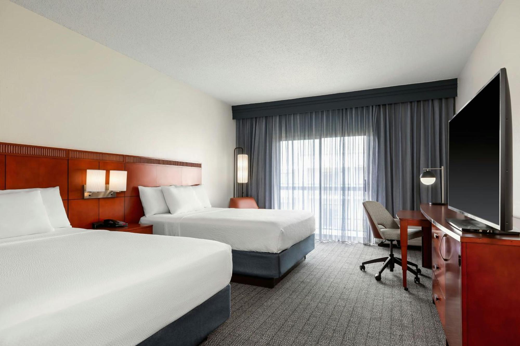 Courtyard By Marriott Minneapolis-St. Paul Airport Mendota Heights Exterior photo